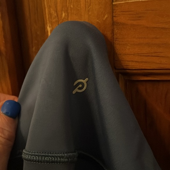 Peloton, good as new size extra large spin pants with drawstring - Picture 4 of 6